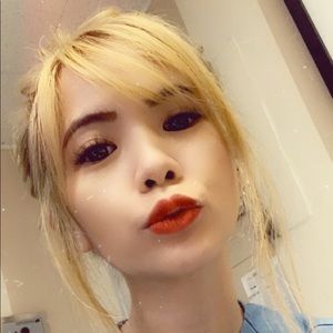 Meet your Posher, Bea